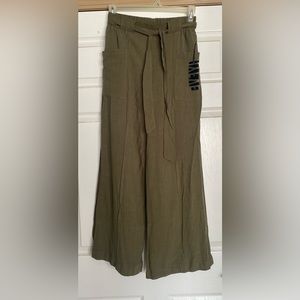 Wide leg pants